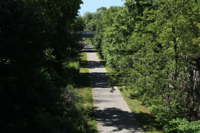 Oak Leaf trail south side view from Riverside Park