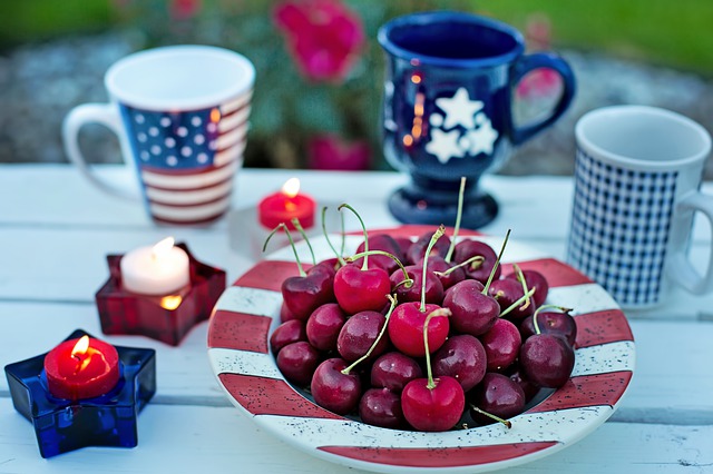 4th of July place setting with a bowl of cherries