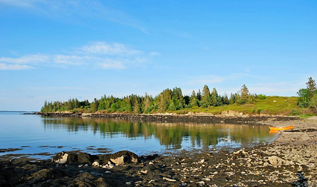 Maine coastline photo by Dan Doornbos