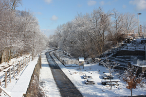 The Oak Leaf Trail on a snowy day